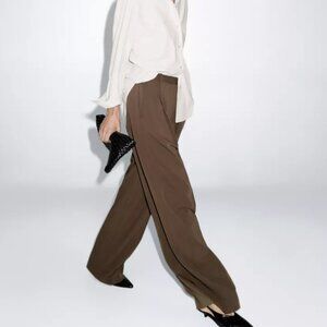 Massimo Dutti Elegant Pleated Wide-Leg Trousers – Olive Brown